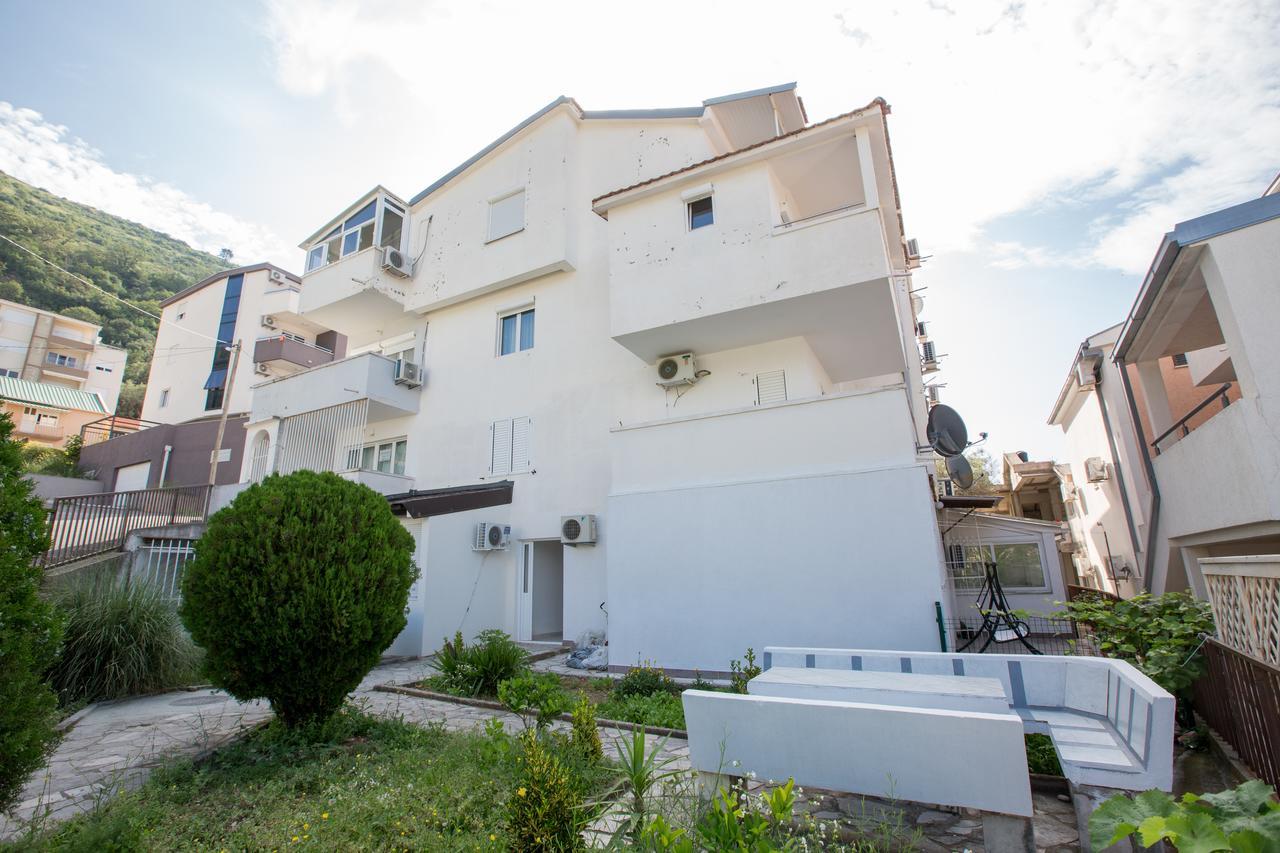 PetrovacValentina Apartmanアパートメント エクステリア 写真
